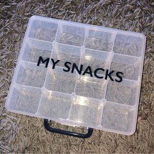 Target Bullseye Playground Kids Snack/Snackle Box